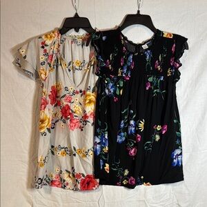 Set of 2, Old Navy Floral Print Capped Sleeve Blouses